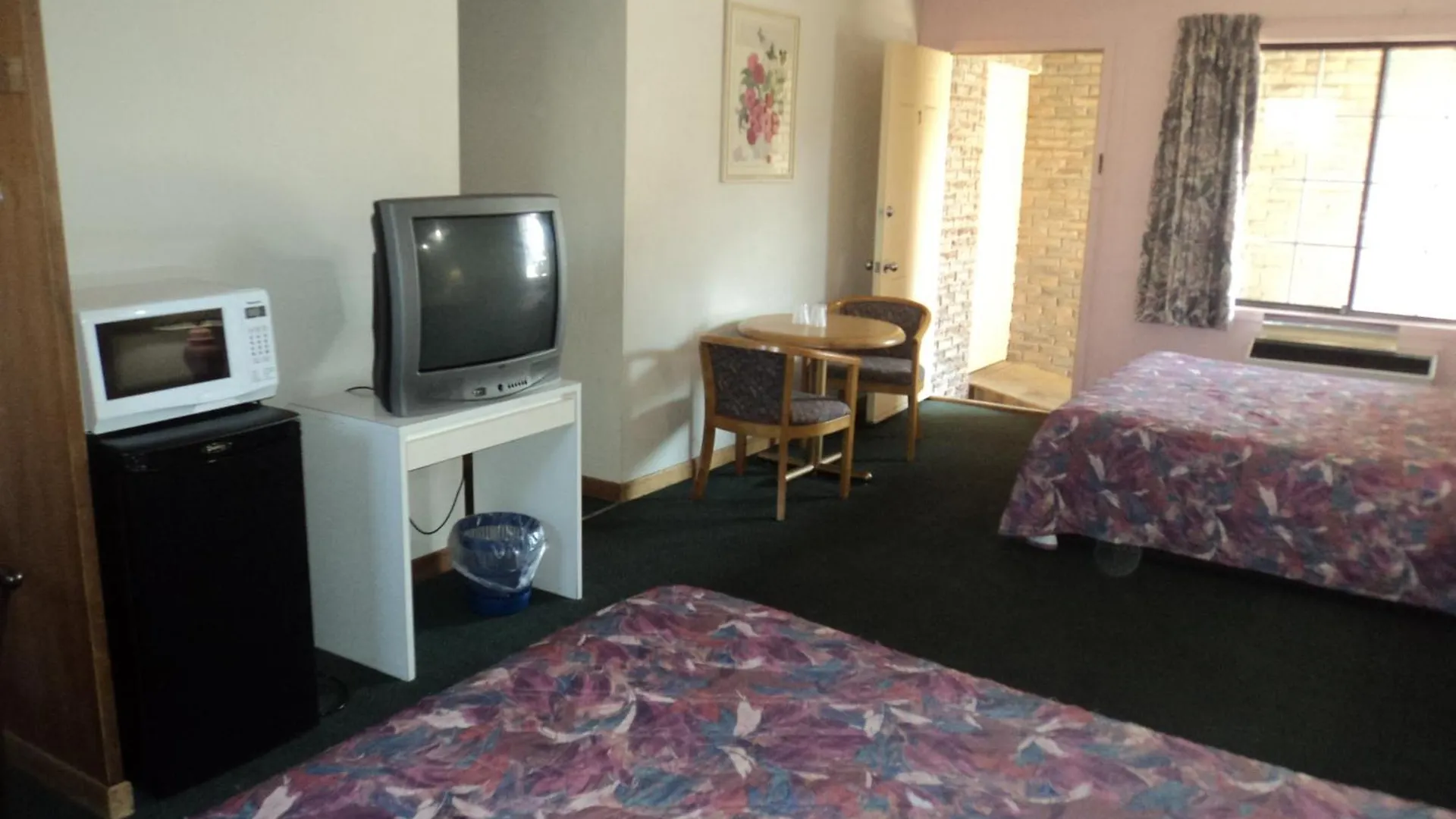 Oasis Motel By The Falls Niagara Falls